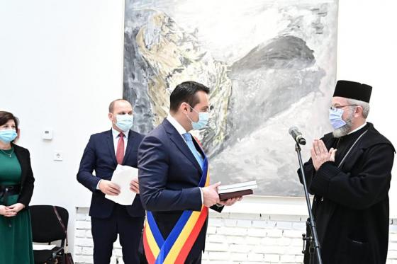 CÄtÄlin CherecheÈ A Depus JurÄmantul Pentru Noul Mandat De Primar Al Municipiului Baia Mare